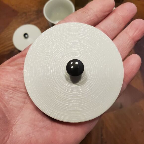 Vintage Japanese Kyoto Geisha Husband and Wife Boxed Lidded Tea Cups - Picture 13 of 15